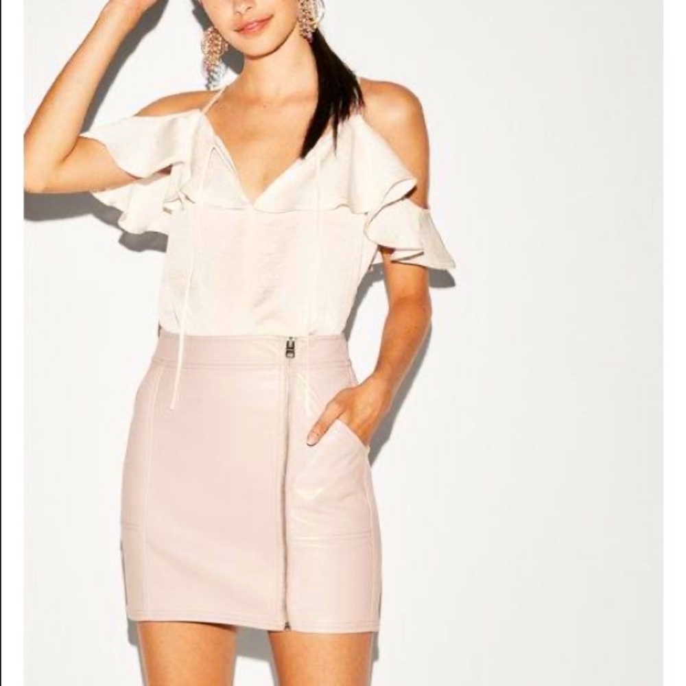 Express pink leather mini skirt- 00
